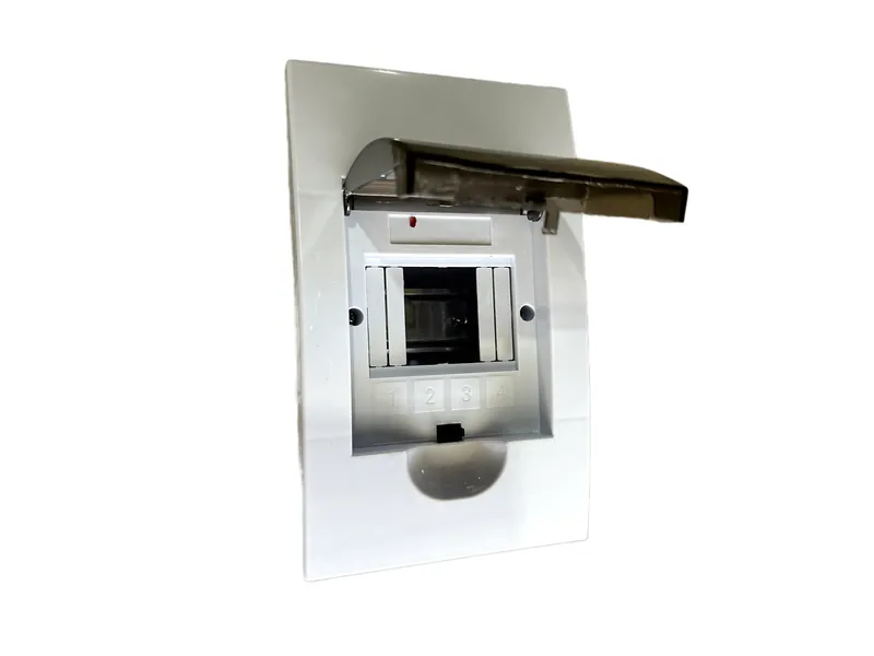 Caja De Breaker Empostrar Europea 4 Circuito